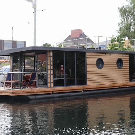 ホテル Houseboat Leni フレンスブルク エクステリア 写真