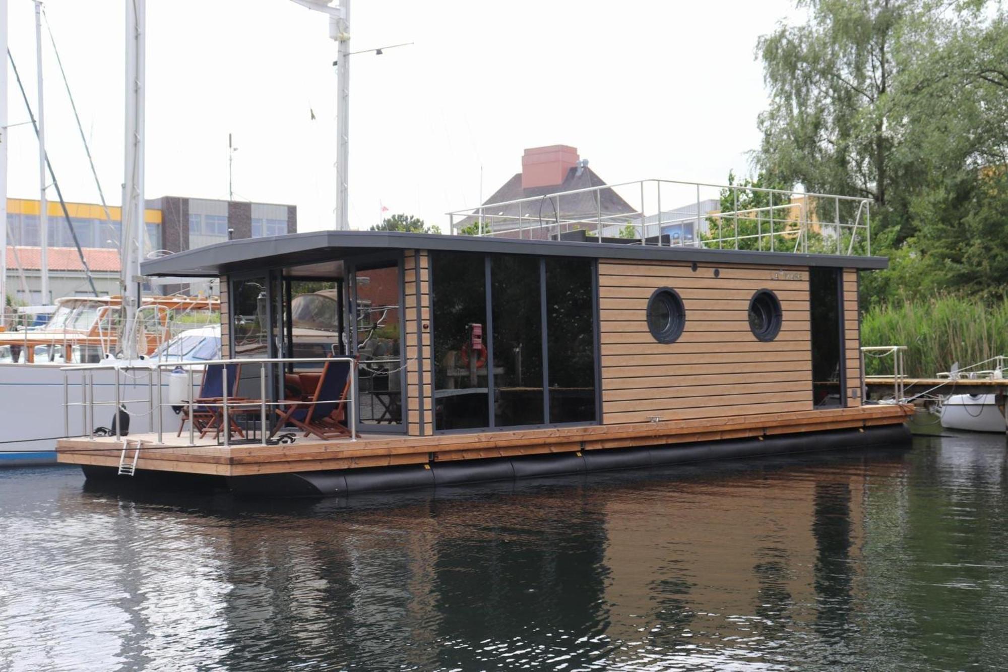 ホテル Houseboat Leni フレンスブルク エクステリア 写真