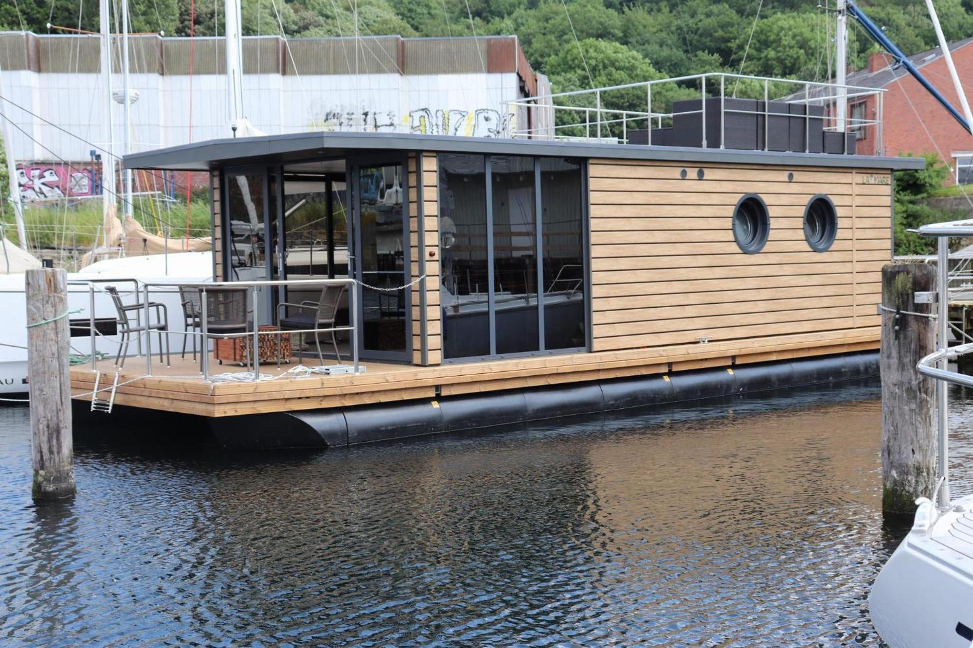ホテル Houseboat Leni フレンスブルク エクステリア 写真