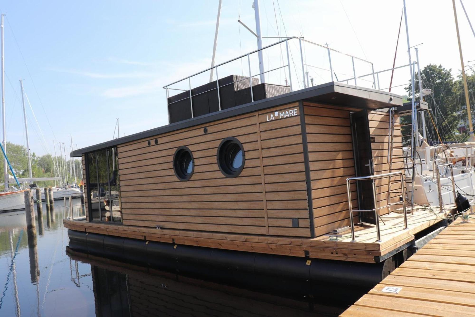 ホテル Houseboat Leni フレンスブルク エクステリア 写真