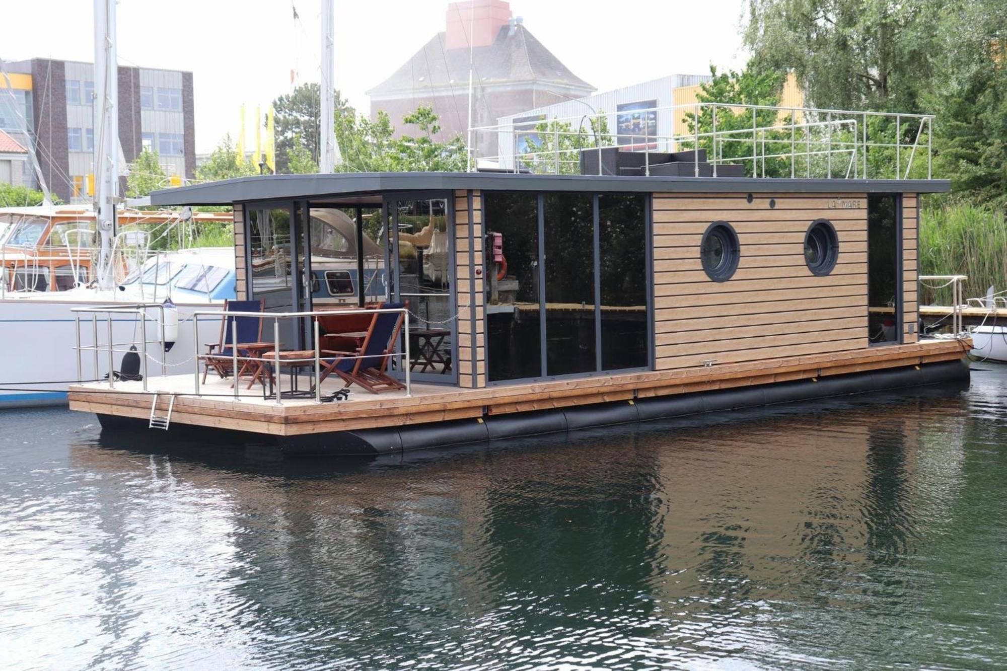 ホテル Houseboat Leni フレンスブルク エクステリア 写真